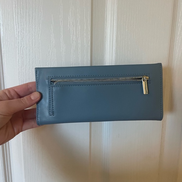 Matt & Nat Blue Wallet 💵 - Picture 5 of 9